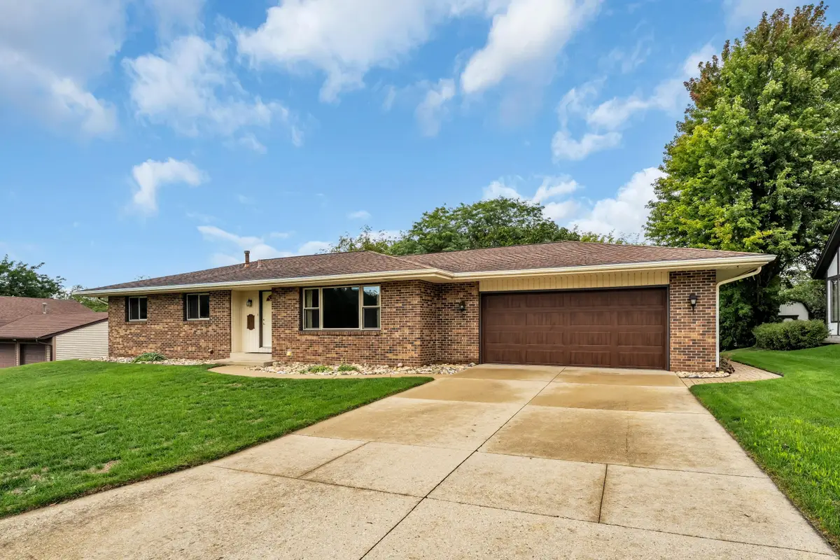 616 Briody St, Burlington, WI 53105 - #1