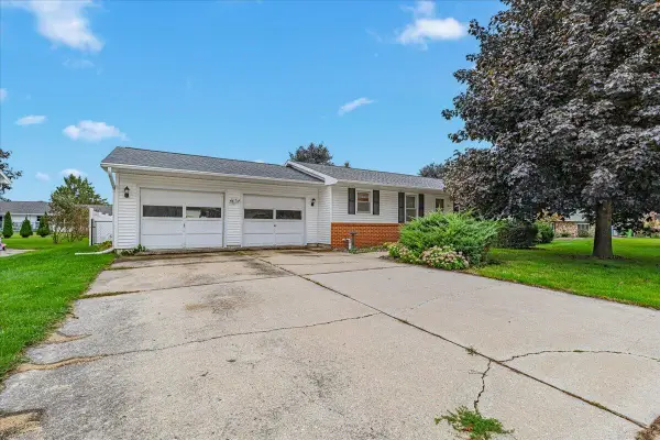 465 Neevel Ave, Waupun, WI 53963