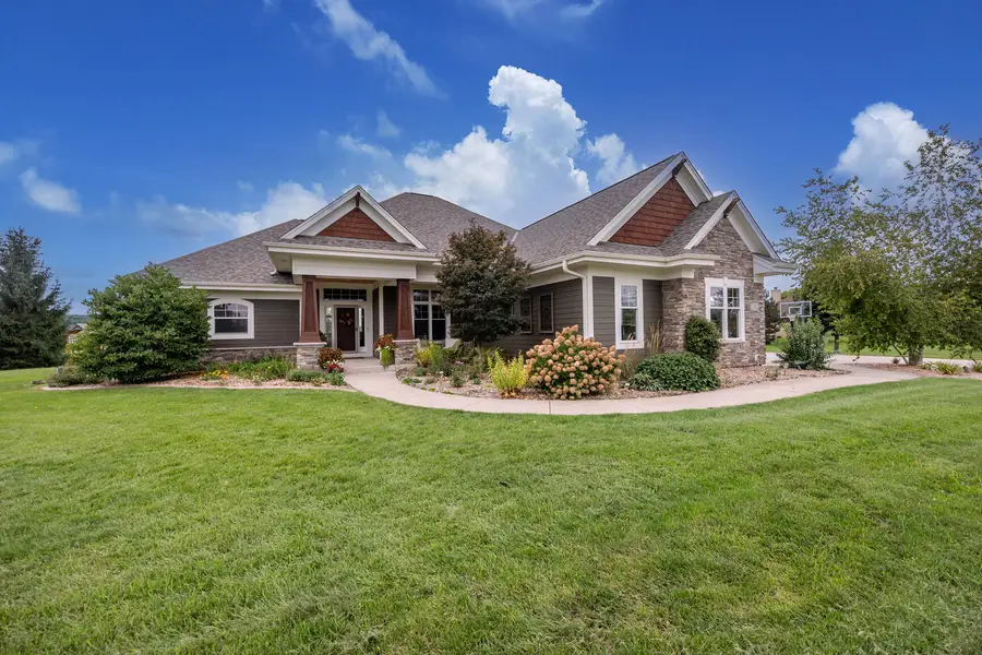 S84W33185 Brown Bear Ln, Mukwonago, WI 53149 - #2