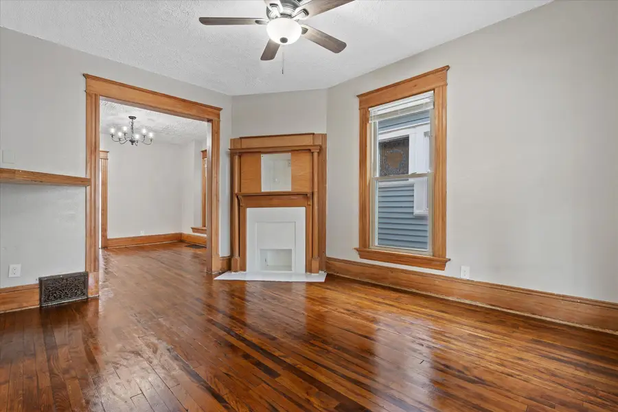 1220 S 25th St, Milwaukee, WI 53204 - #2