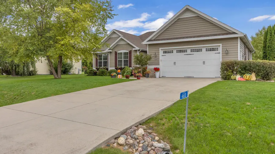 4610 Alyssa Ln, Sheboygan, WI 53083 - #2