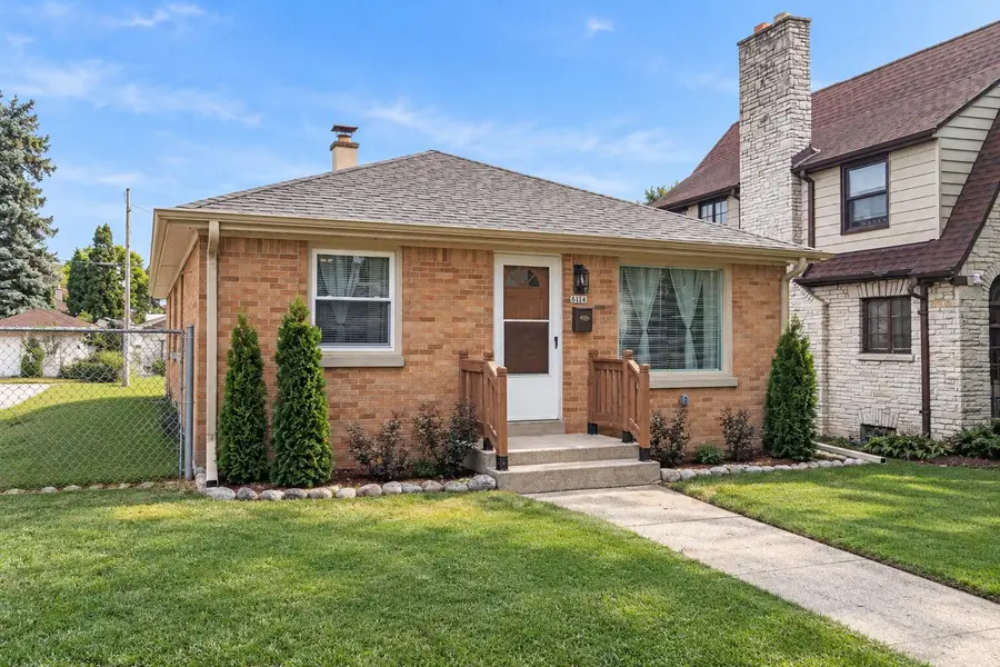 6114 W Leon Ter, Milwaukee, WI 53218 - #3