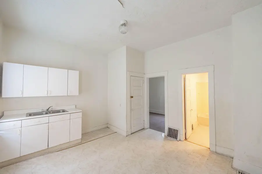 1846 Center St, Racine, WI 53403 - #2