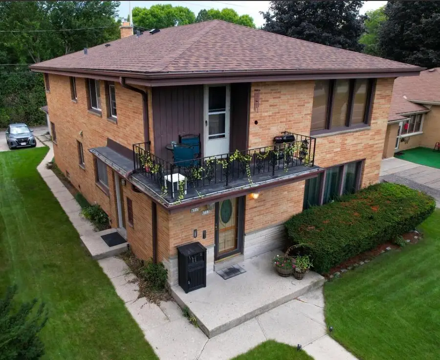 8713 W Appleton Ave, Milwaukee, WI 53225 - #2