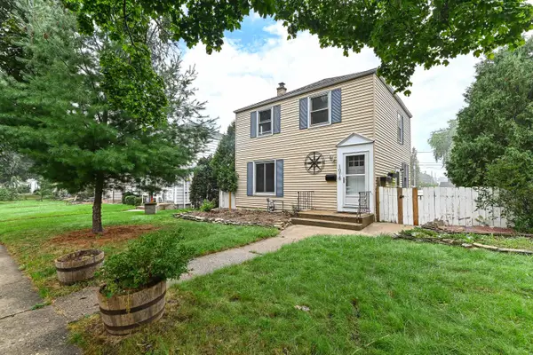 1018 E Wilbur Ave, Milwaukee, WI 53207
