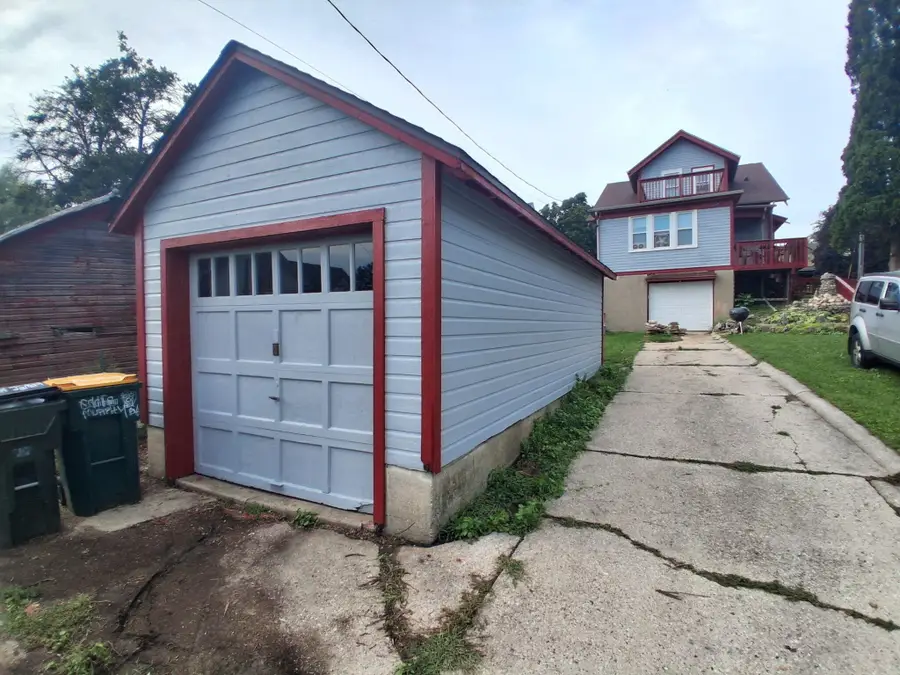 177 E Washington St, West Bend, WI 53095 - #2
