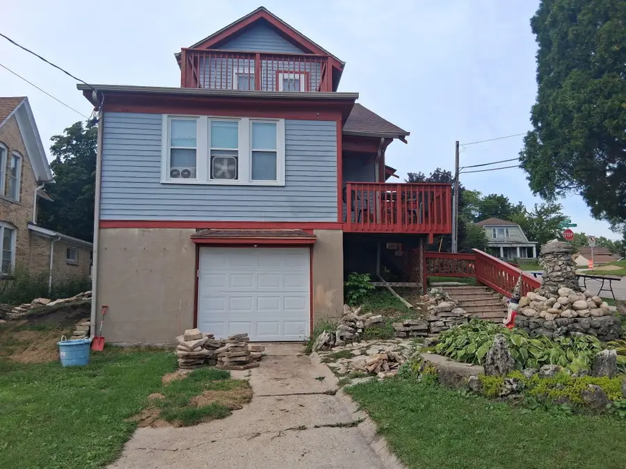 177 E Washington St, West Bend, WI 53095 - #3