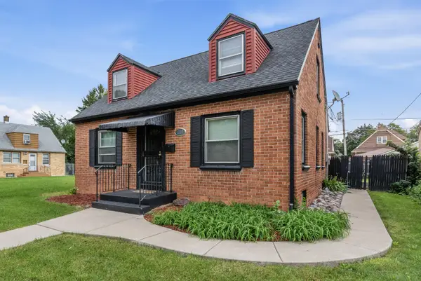4530 N 42nd St, Milwaukee, WI 53209