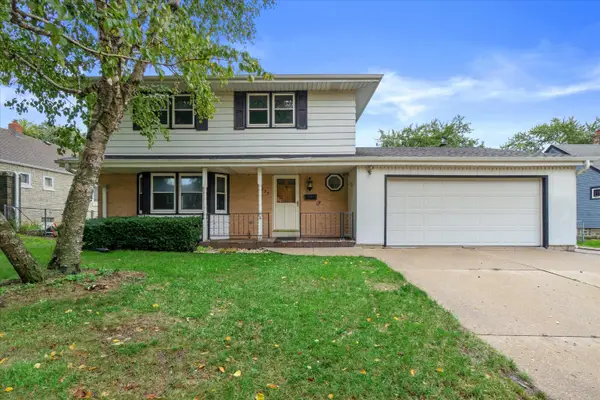 732 S 96th St, West Allis, WI 53214
