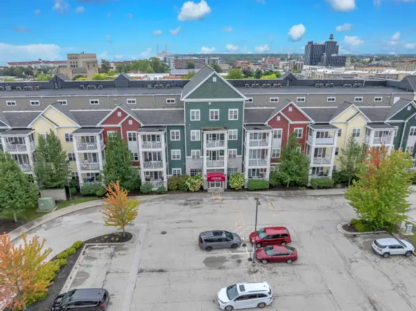 832 N 6th St, Sheboygan, WI 53081