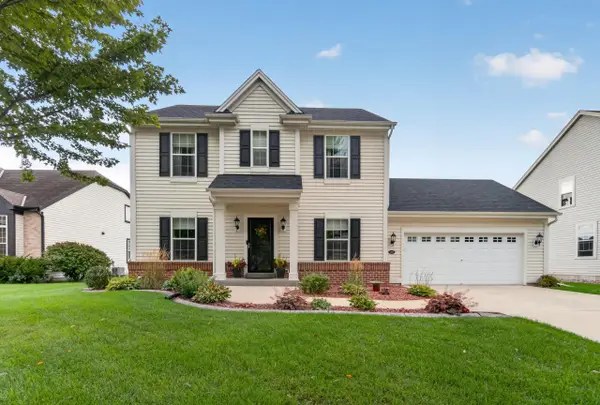 1727 Cloverview St, West Bend, WI 53095