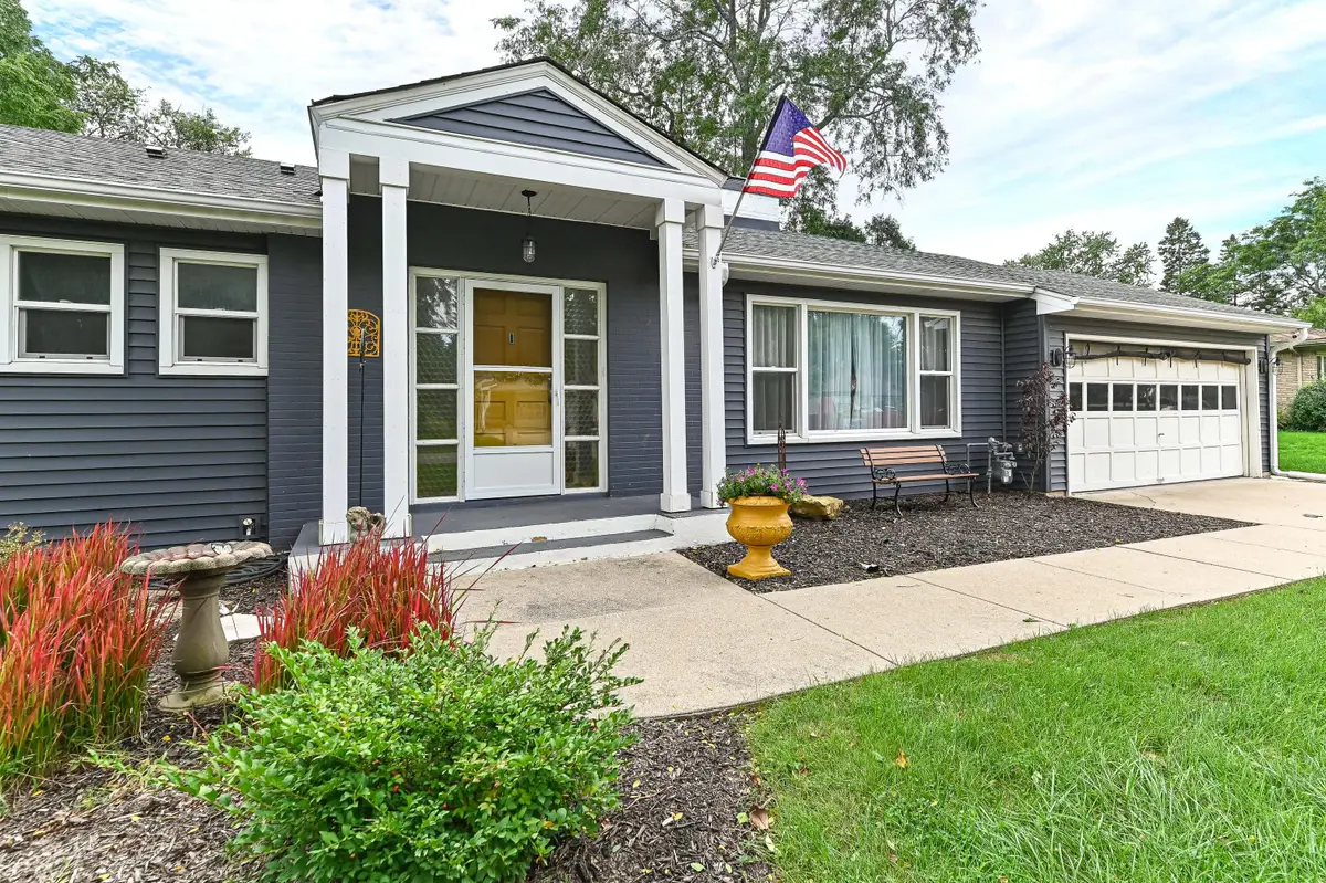 3817 Maryland Ave, Elmwood Park, WI 53405 - #1