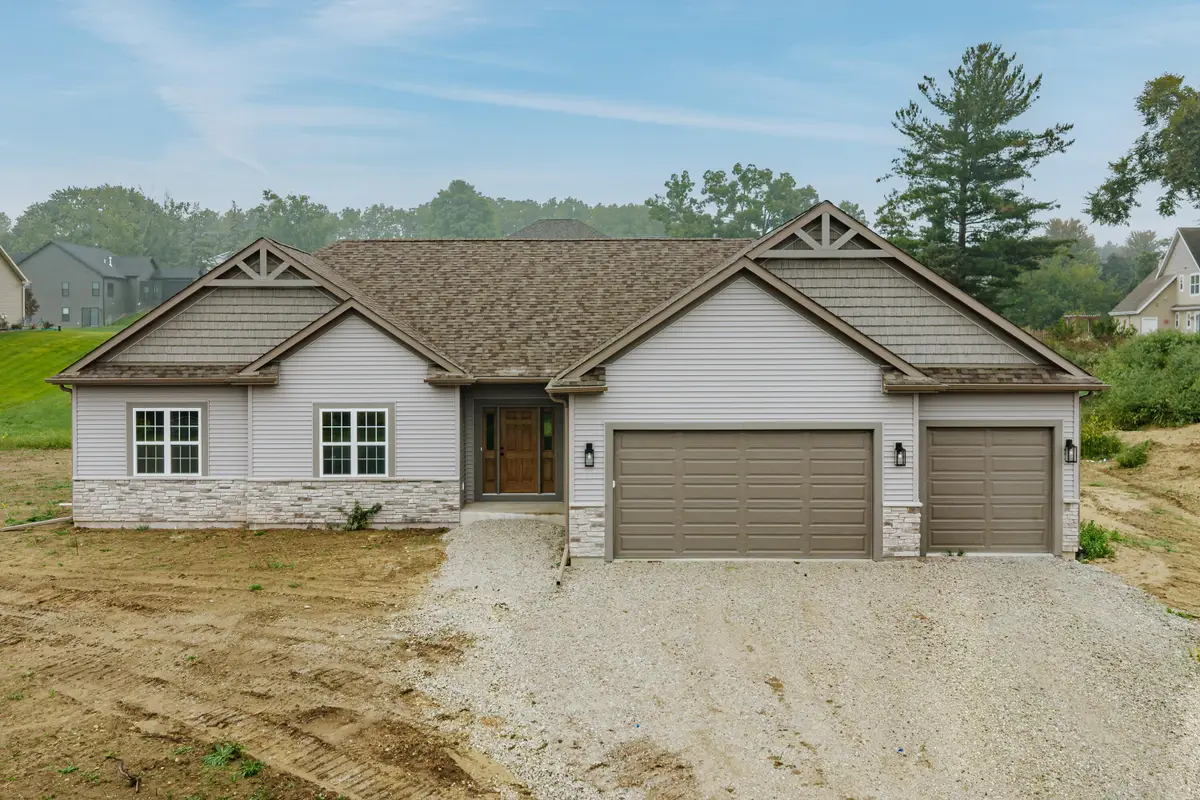 30625 Jeffrey Dr, Burlington, WI 53105 - #1