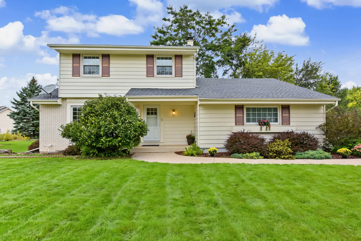 14000 W Wilbur Dr, New Berlin, WI 53151 - #1