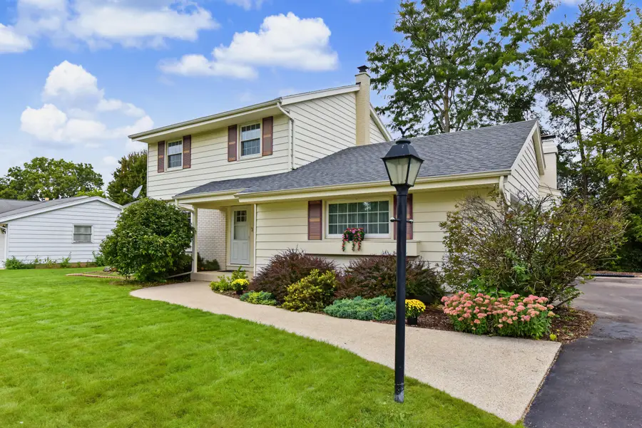 14000 W Wilbur Dr, New Berlin, WI 53151 - #2