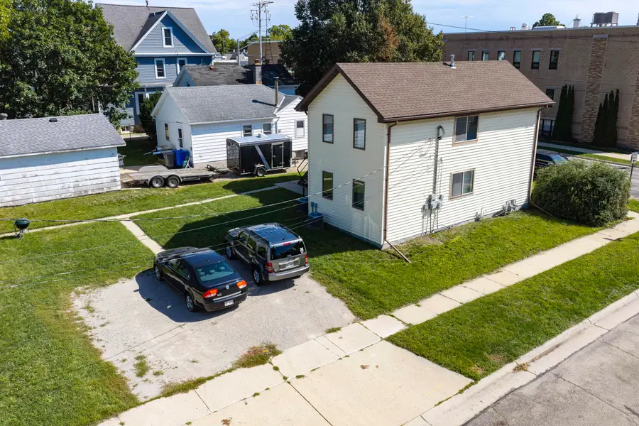 600 E Cady St, Watertown, WI 53094 - #2