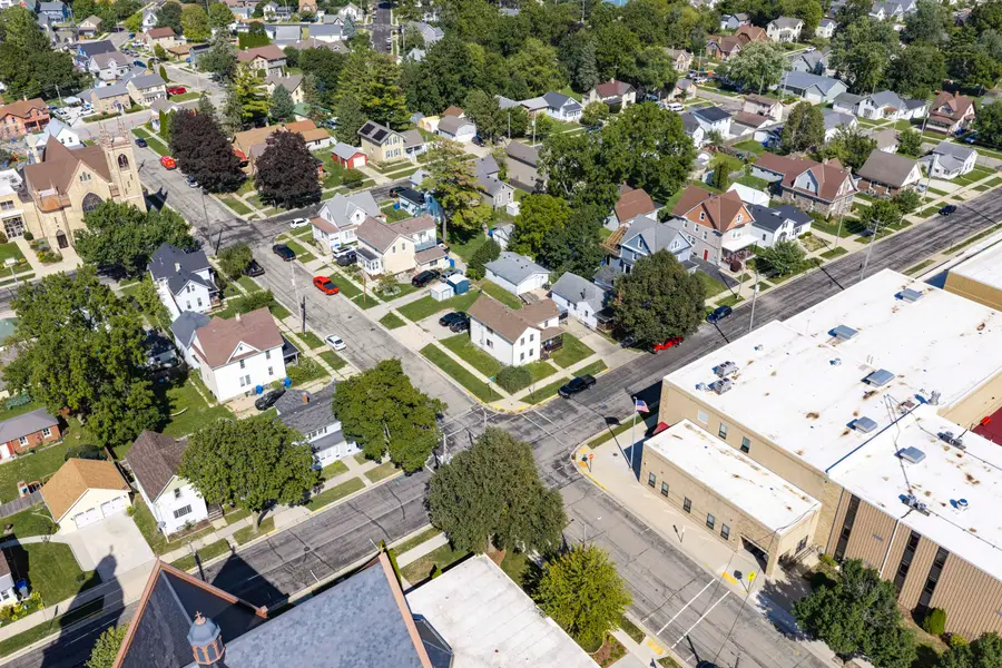 600 E Cady St, Watertown, WI 53094 - #3