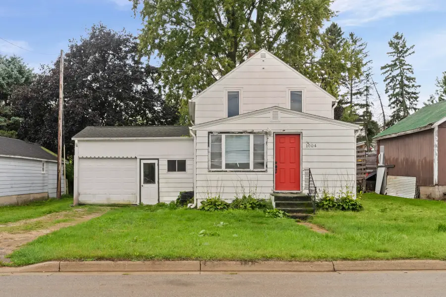 1004 E Main St, Caledonia, MN 55921 - #2