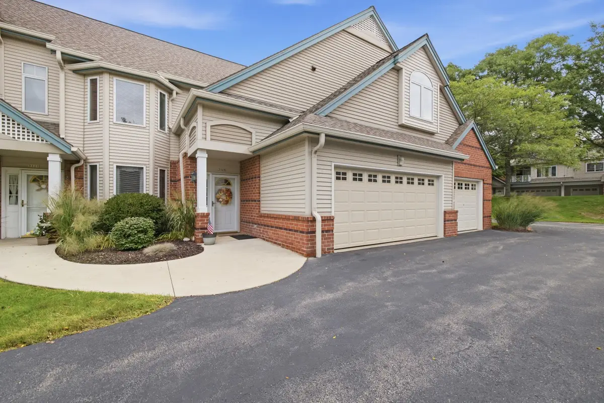 3109 S Toldt Pkwy, West Allis, WI 53227 - #1