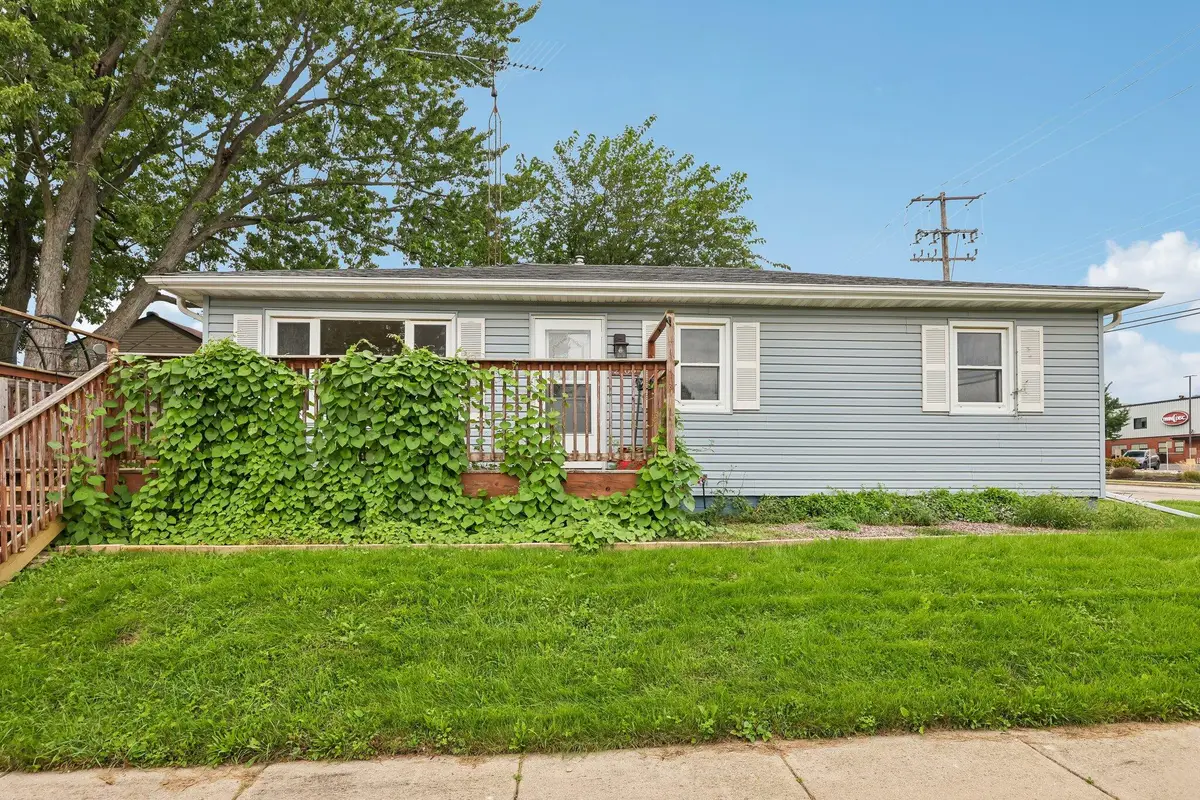 2100 Illinois St, Racine, WI 53405 - #1
