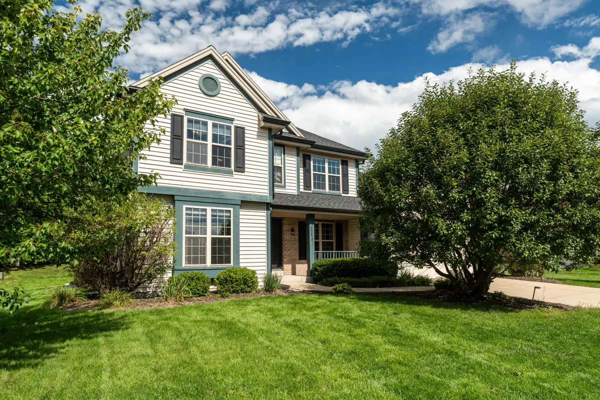 3762 E Stargrass Ln, Oak Creek, WI 53154 - #1