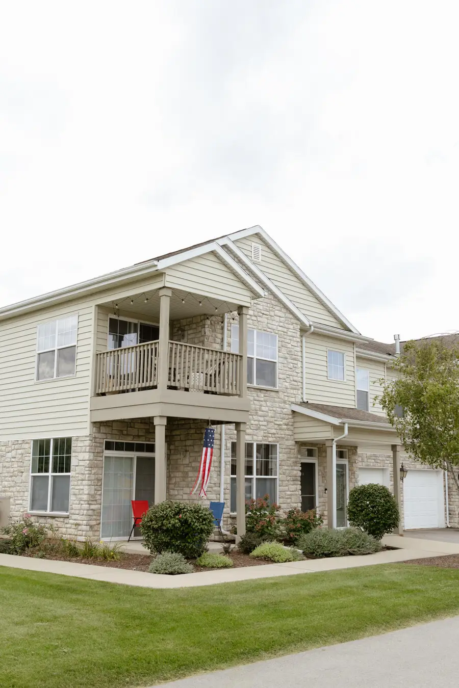 N17W26522 Meadowgrass Cir, Pewaukee, WI 53072 - #2