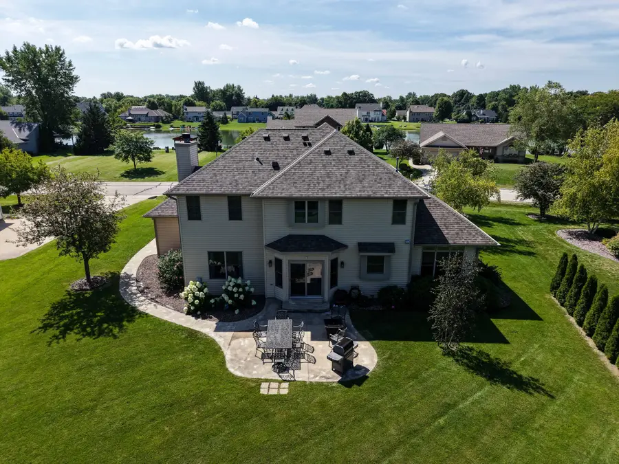 3260 E James Dr, Oak Creek, WI 53154 - #2