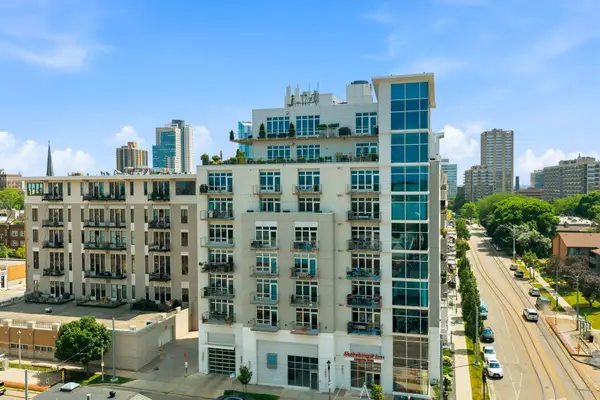601 E Ogden Ave, Milwaukee, WI 53202