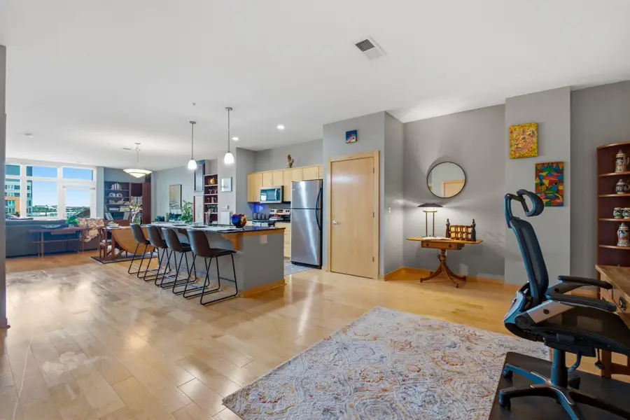 601 E Ogden Ave, Milwaukee, WI 53202 - #3