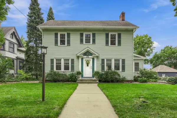 219 W Laflin Ave, Waukesha, WI 53186