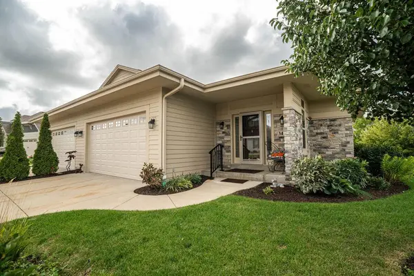 3417 Walnut Trl, Waukesha, WI 53188