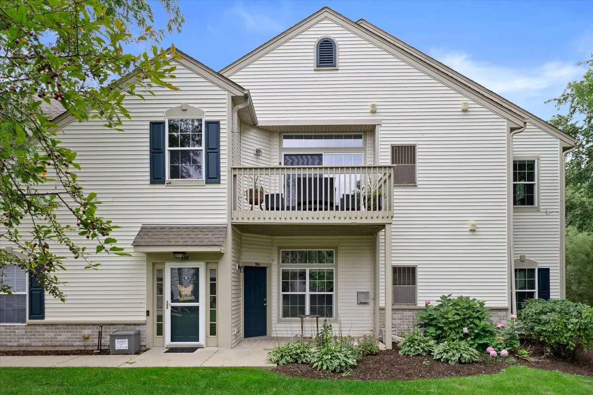 996 Bedford Ct, Mount Pleasant, WI 53406 - #1