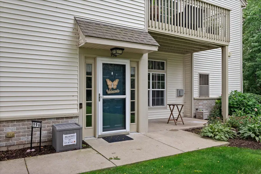 996 Bedford Ct, Mount Pleasant, WI 53406 - #2
