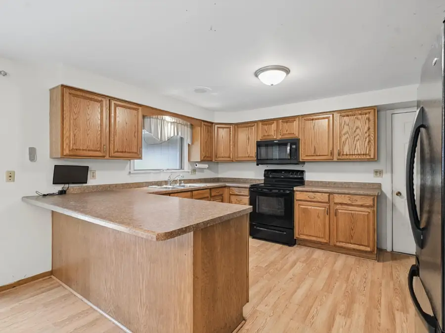 4608 W Reineking Dr, Sheboygan, WI 53083 - #2