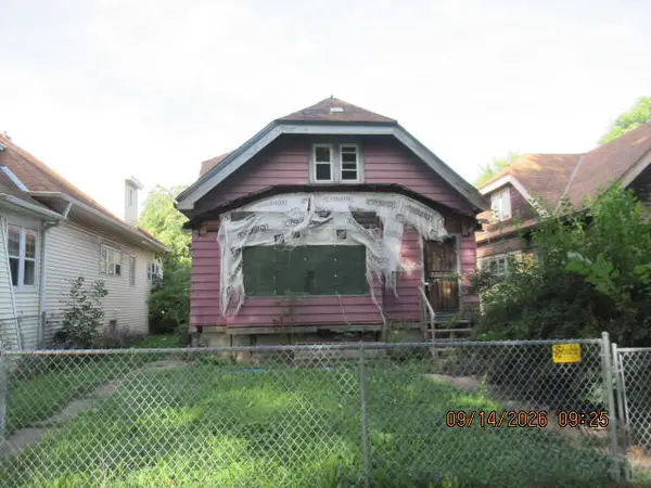 3931 N 24th Pl, Milwaukee, WI 53206