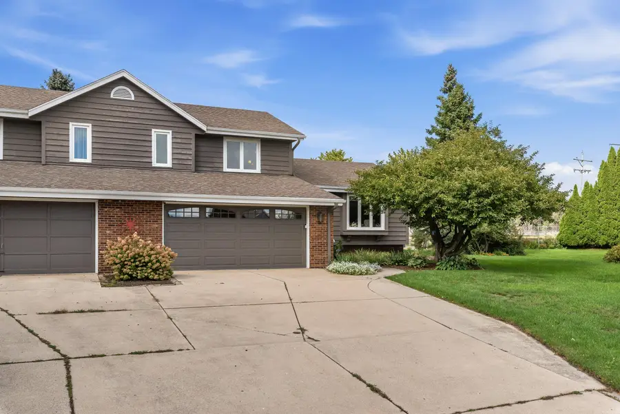 8597 N Meadowside Ct, Brown Deer, WI 53223 - #2