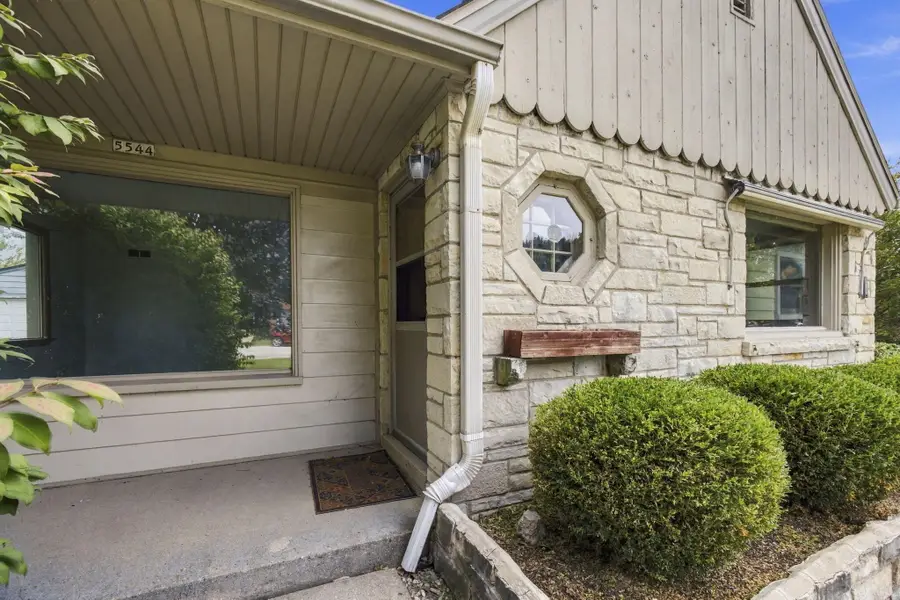 5544 N 26th St, Milwaukee, WI 53209 - #3