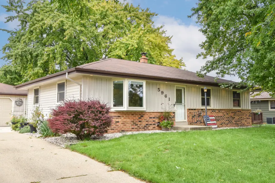5961 N 121st St, Milwaukee, WI 53225 - #2