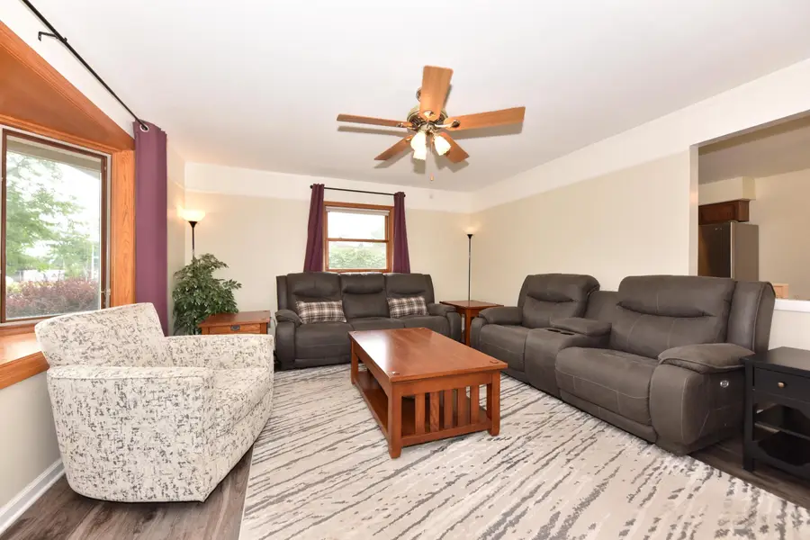 5961 N 121st St, Milwaukee, WI 53225 - #3