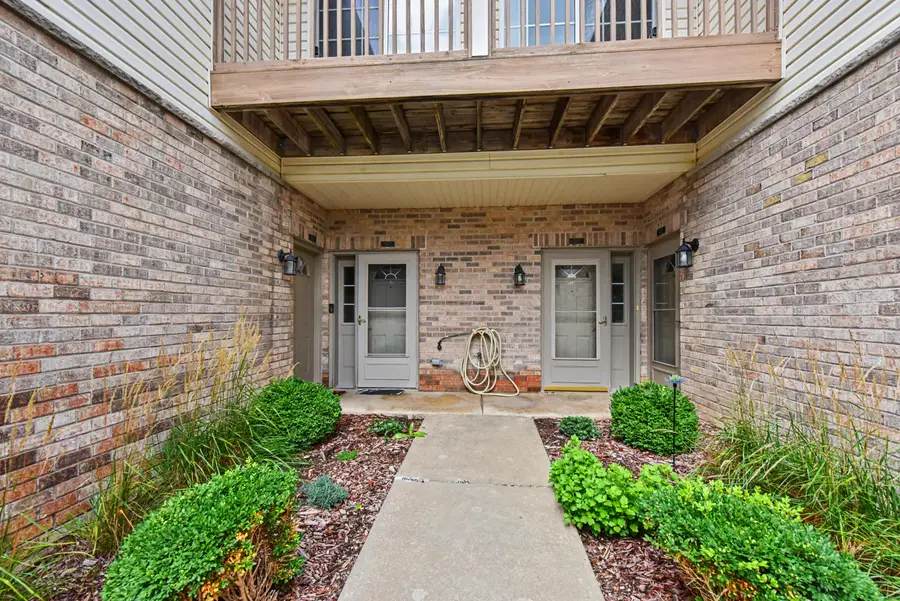 9227 S 54th St, Franklin, WI 53132 - #2