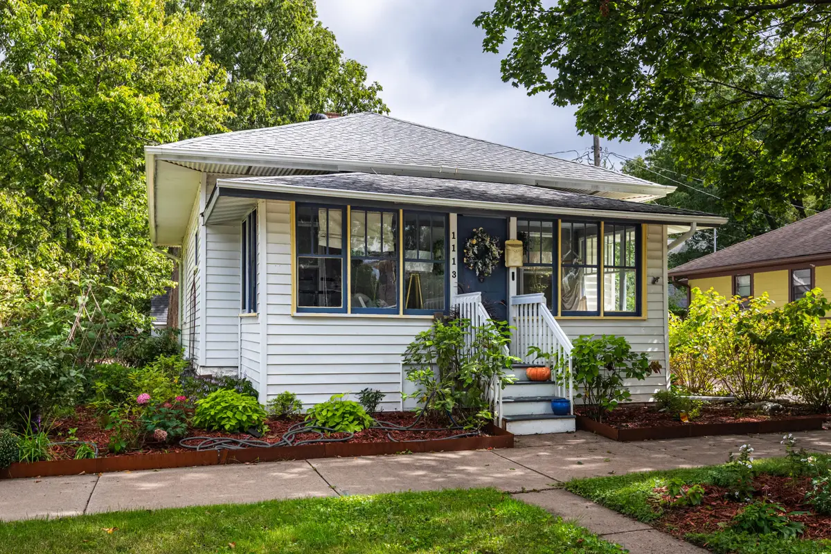 1113 13th St S, La Crosse, WI 54601 - #1