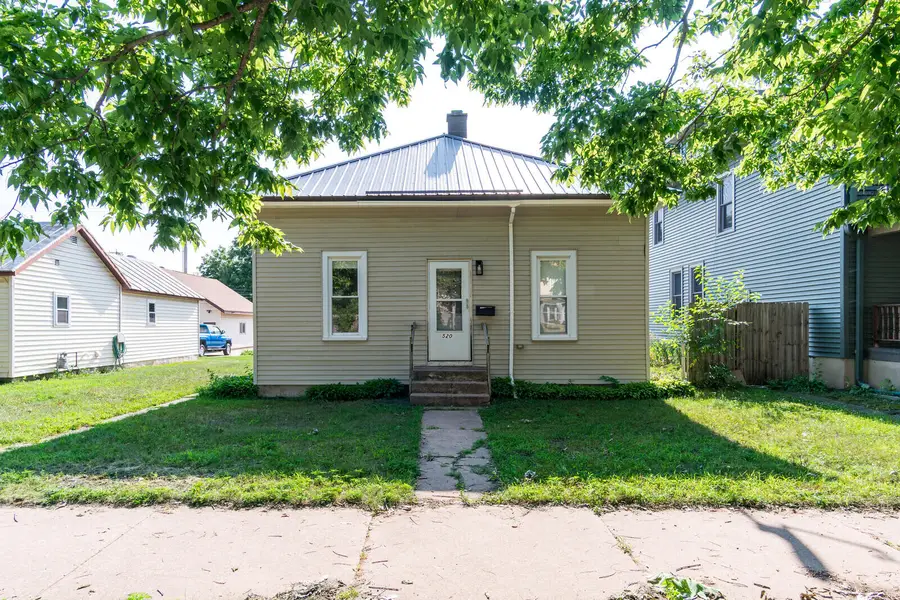 520 Avon St, La Crosse, WI 54603 - #2