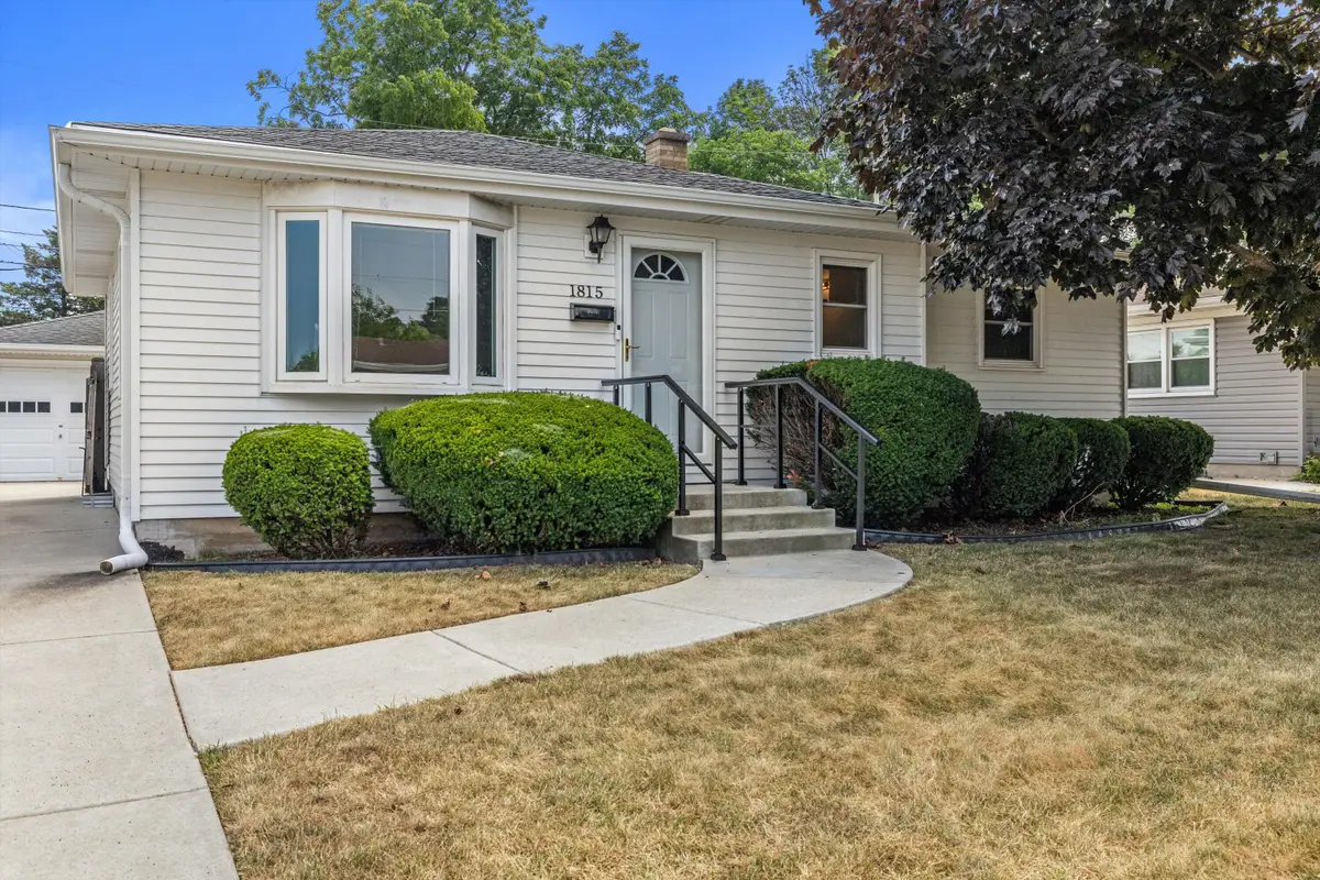 1815 Jupiter Ave, Racine, WI 53404 - #1