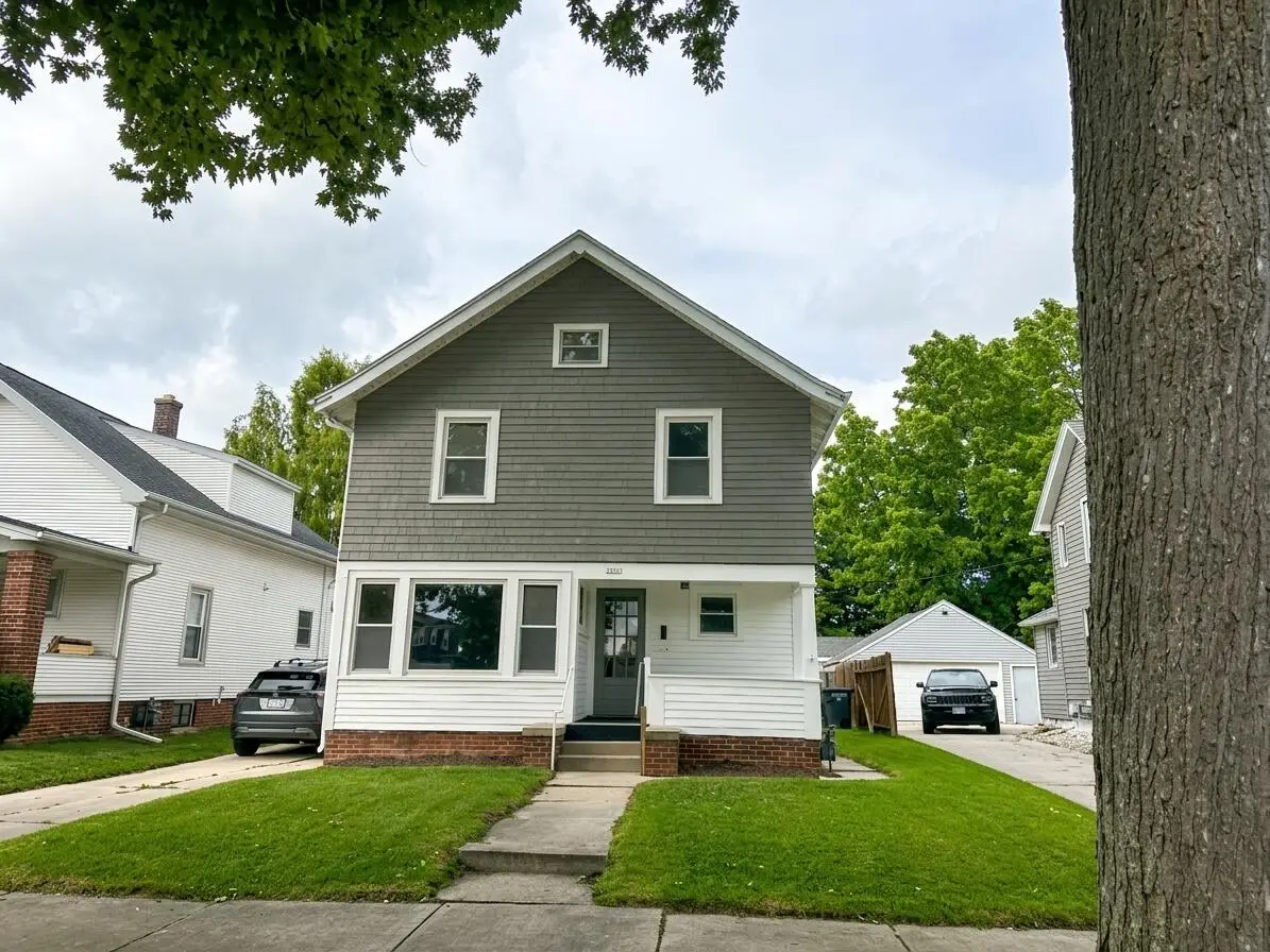 2530 N 8th St, Sheboygan, WI 53083 - #1