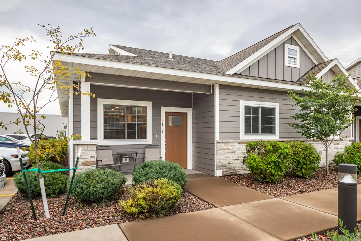 1315 Hagar St, La Crosse, WI 54603 - #1