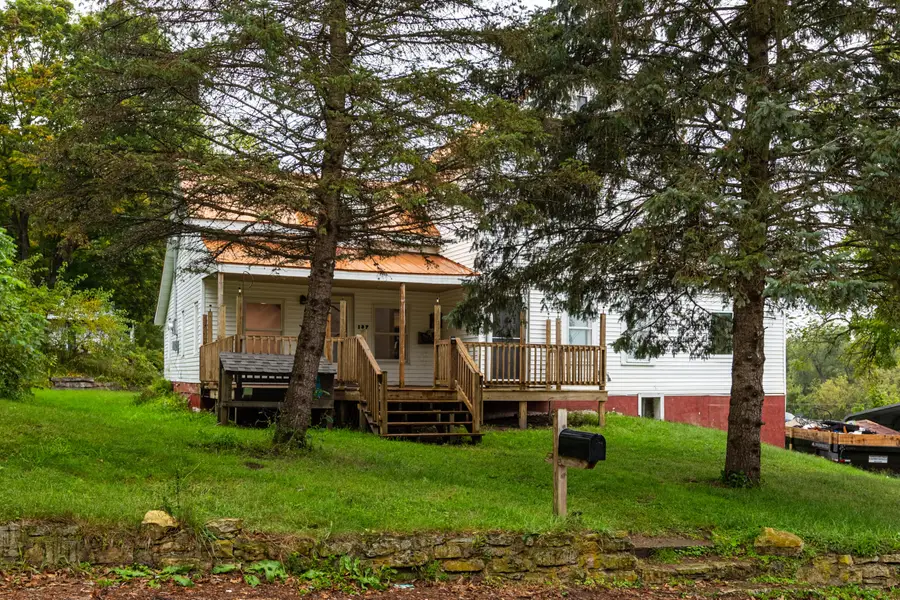 137 Ridge St, De Soto, WI 54624 - #3