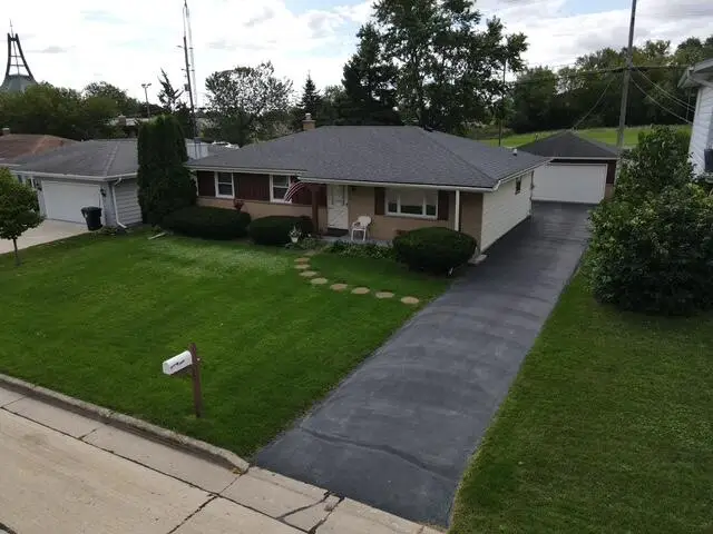 4913 Westway Ave, Racine, WI 53406 - #3