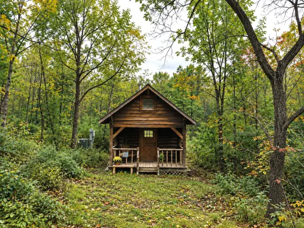 8194 Valley View Rd, Woodman, WI 53816