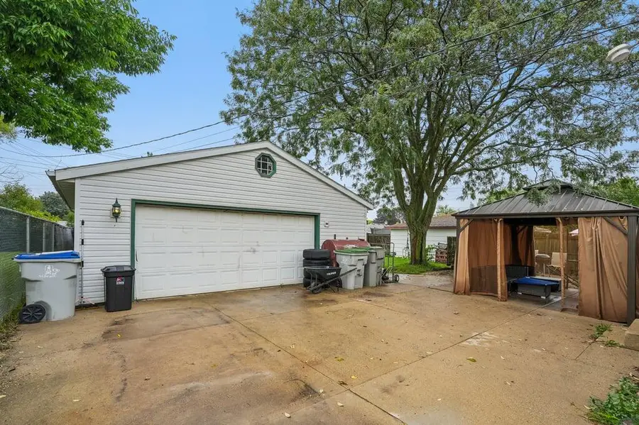 6535 N 66th St, Milwaukee, WI 53223 - #3
