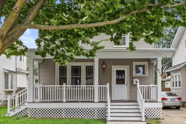 924 Hayes Ave, Racine, WI 53405